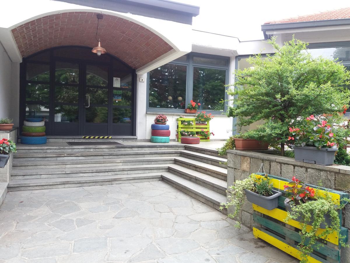Hotel Panorama Cambiano エクステリア 写真